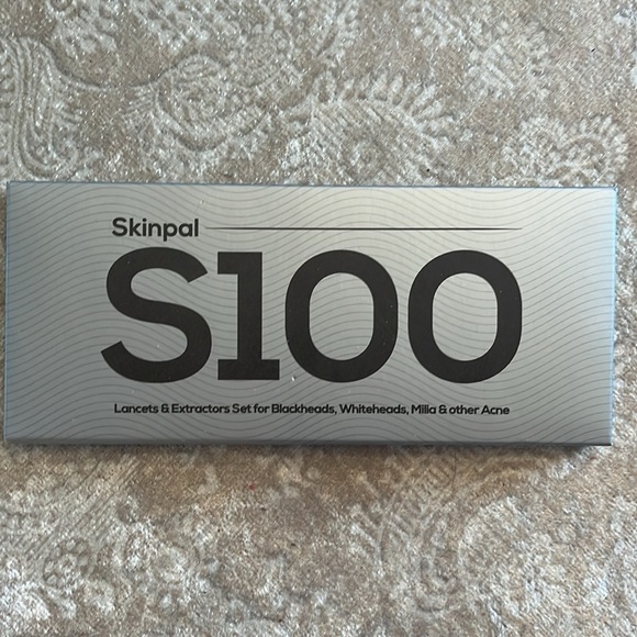 Brand New Skincare Set Tea Tree Oil Jade Facial Roller Acne Extraction Tool Kit - Picture 12 of 16